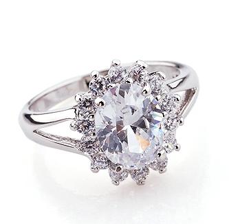 SPARKLING 5CT CZ CLUSTER RING-4 sizes